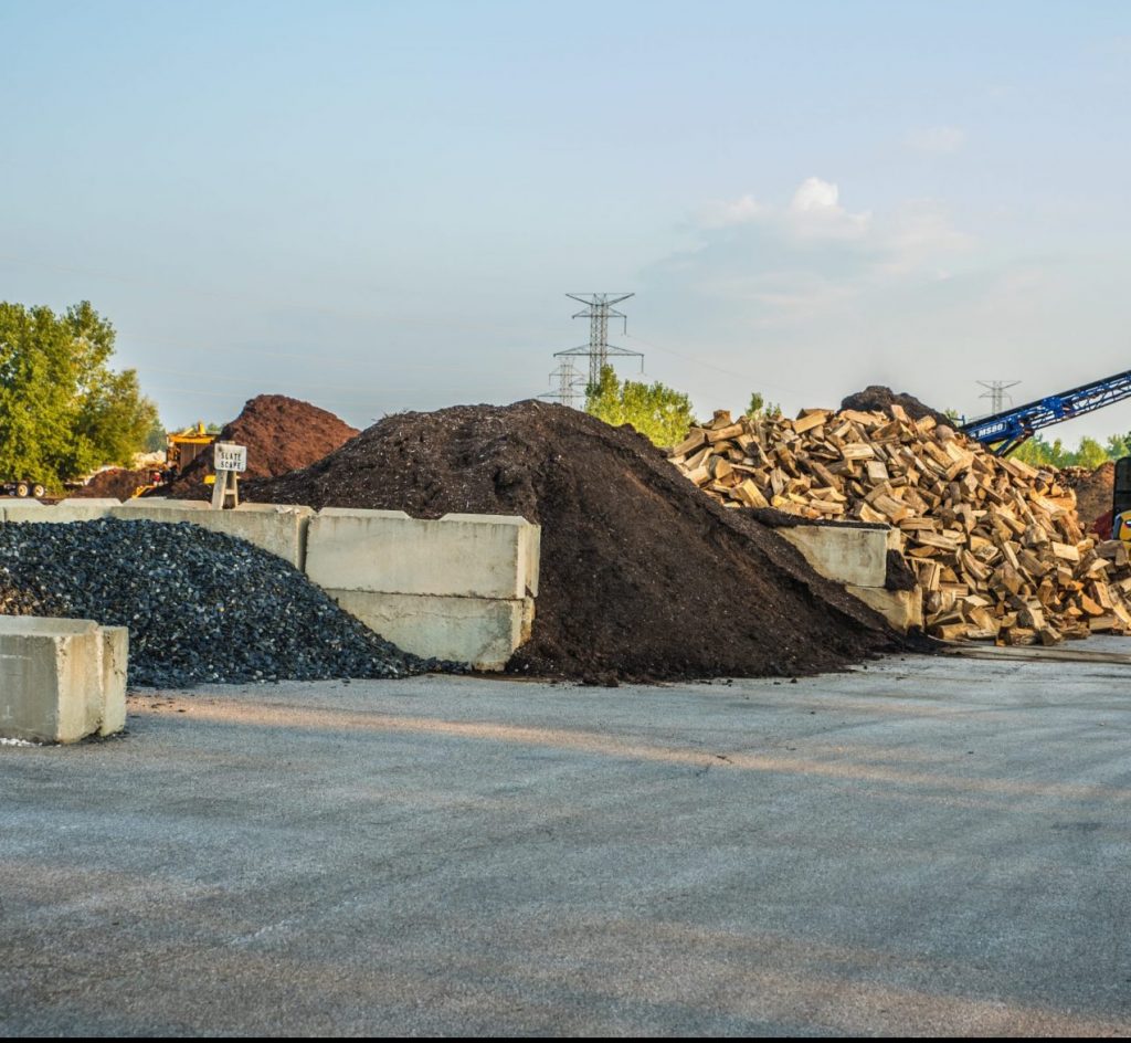 Compost C&J Bark Inc